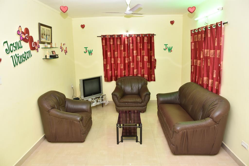 Deluxe Double Room with Shower